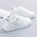 Chice weiße Sneakers mit leichtem Komfort