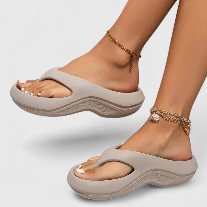 Dahlia - Leichte Slip-On Sandalen