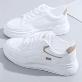 Chice weiße Sneakers mit leichtem Komfort
