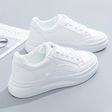 Chice weiße Sneakers mit leichtem Komfort