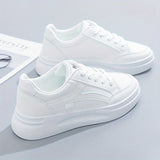 Chice weiße Sneakers mit leichtem Komfort